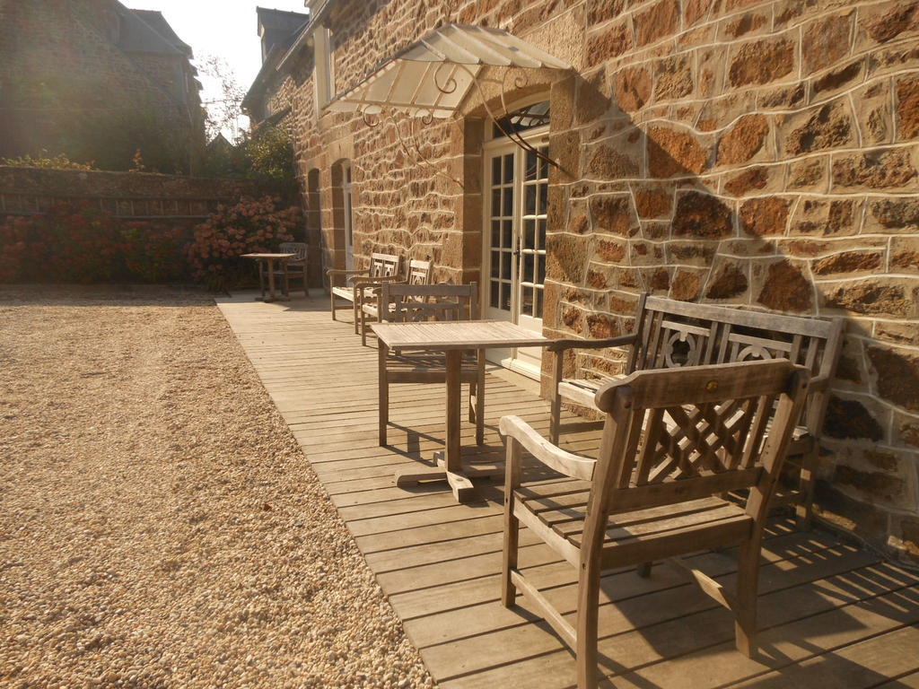 Le Jardin A Mordreuc Bed & Breakfast Pleudihen-sur-Rance Bagian luar foto